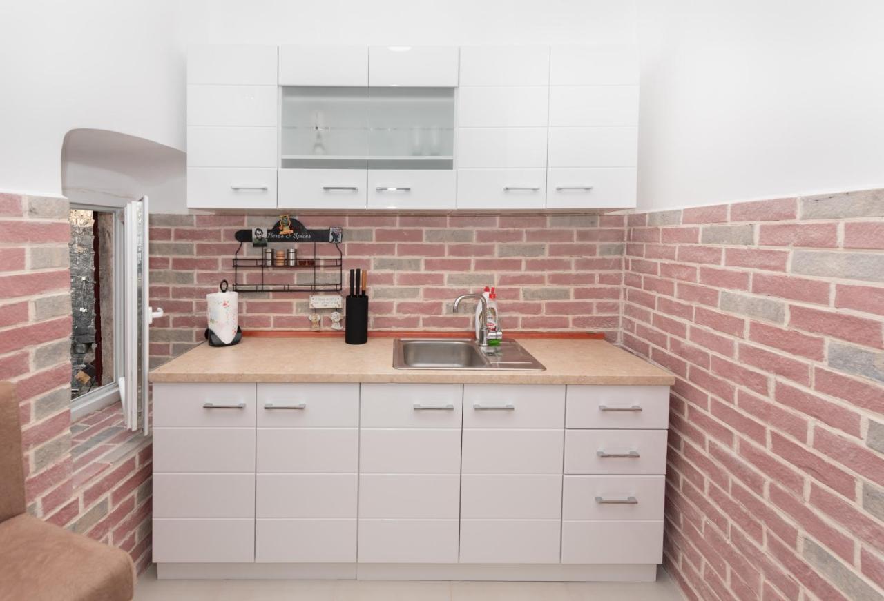 Apartment Forteca Lux Пераст Екстер'єр фото